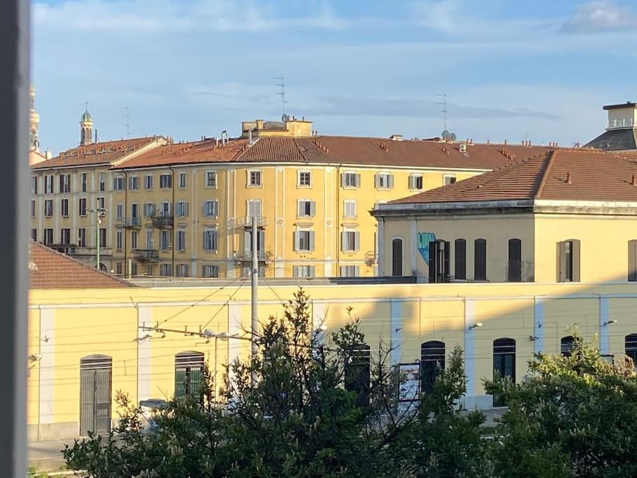 Lm Tortona House Apartment Милано Екстериор снимка